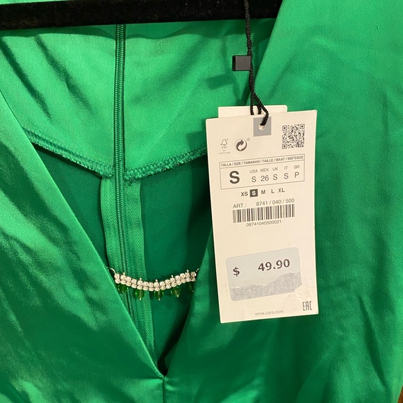 ZARA Vibrant Green Satin Dress - Picture 5 of 6